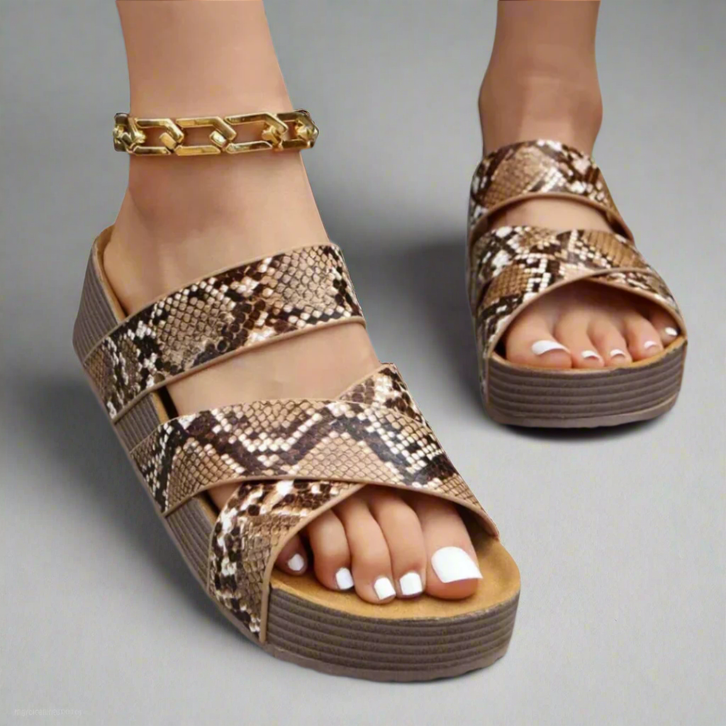 Julia | Damen Geflochtene Cross Strap Keilsandalen