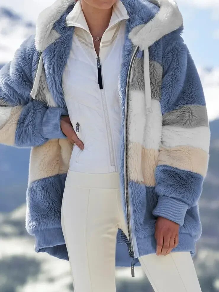 Franziska | Damen Winterjacke mit Farbblockmuster und Kapuze