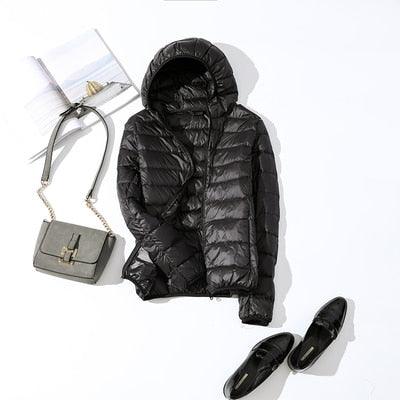 Kerstin | Damen Modische Glänzende Kurze Winterjacke