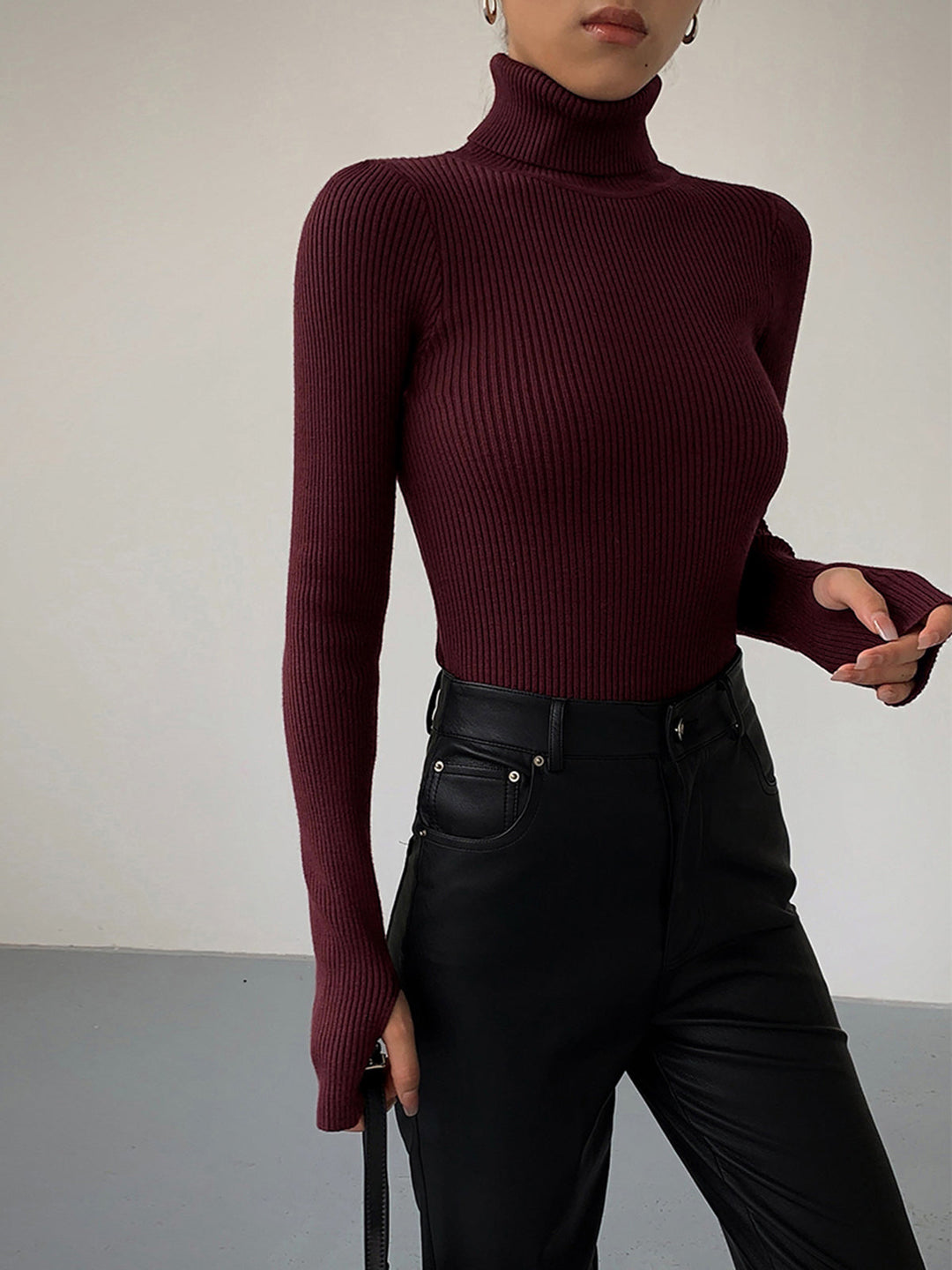 Ruby | Damen Minimalistisches Schlankes Rollkragen Top