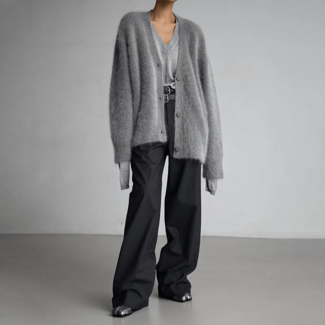 Edith | Damen Trendige Flauschige Strickjacke mit Knopfleiste