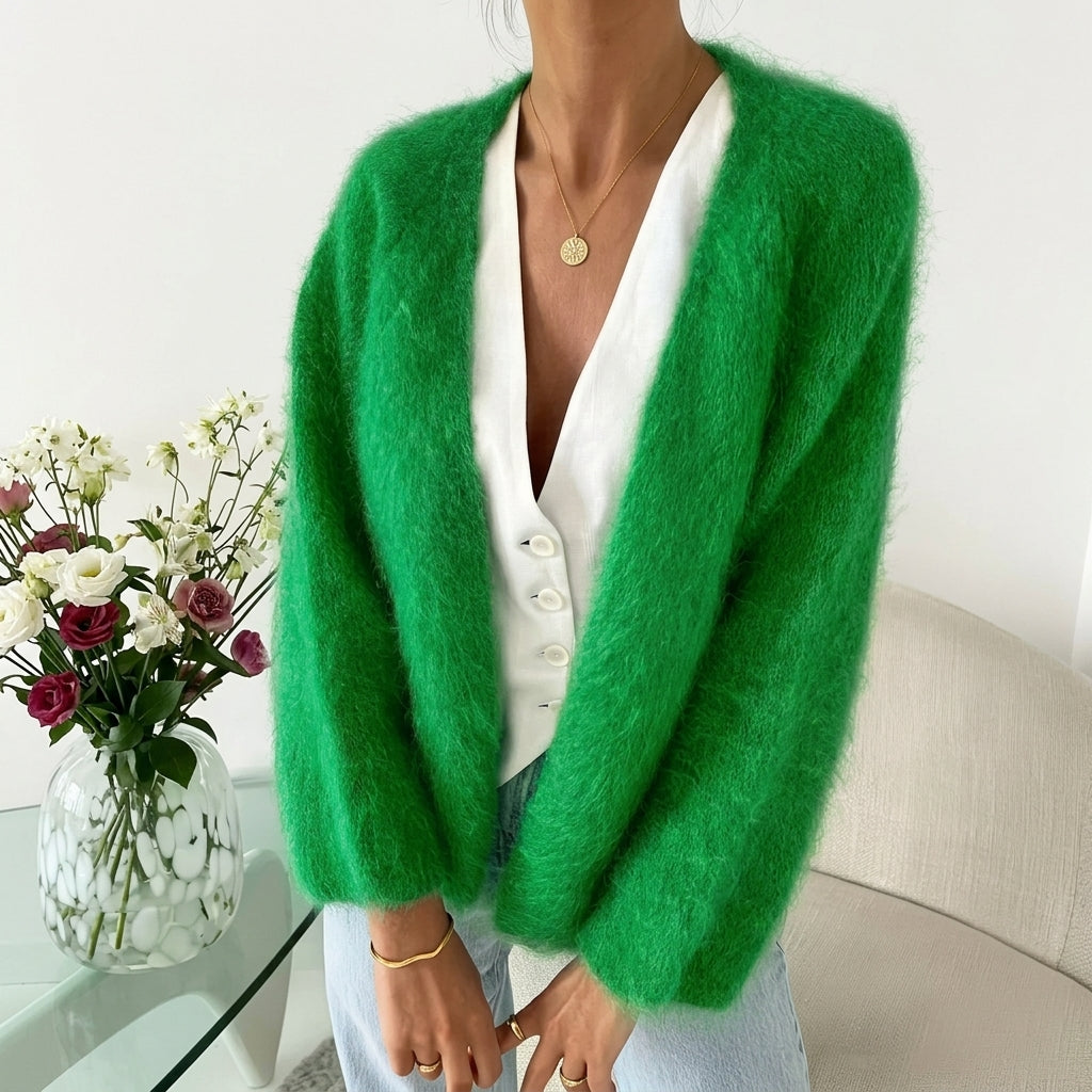 Marie | Damen Flauschiger V-Ausschnitt Strickjacke Cardigan mit Knopfleiste