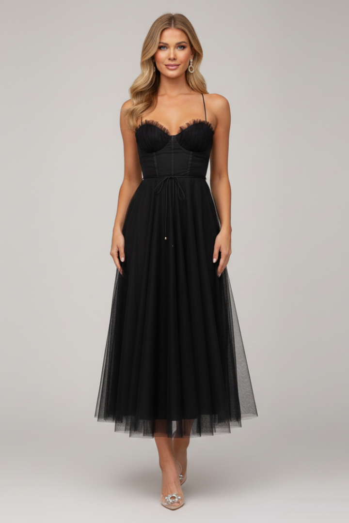 Anna | Damenkleid mit trägerlosem Oberteil und Tüllrock