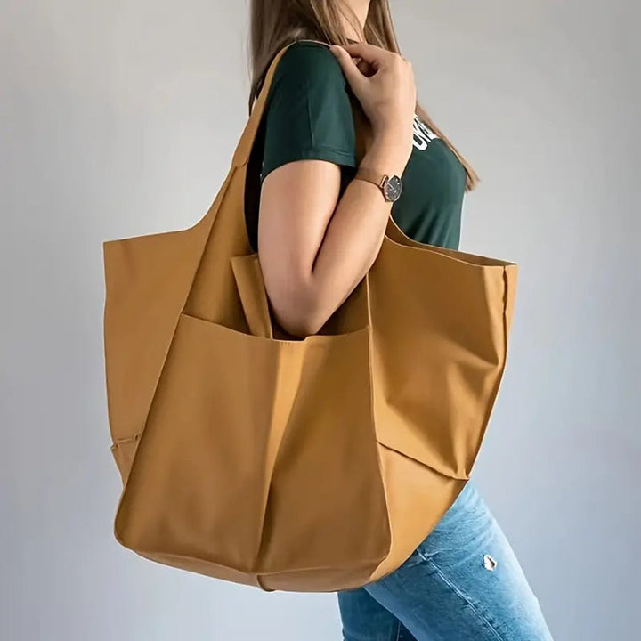 Übergroße Veganleder Tote Bag mit Magnetverschluss
