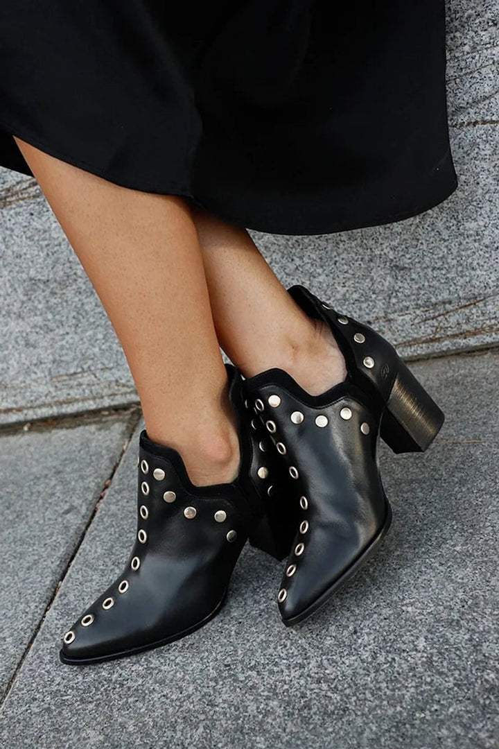 Damen Ankle Boots Schwarz Spitze Nieten Blockabsatz - Schwarz