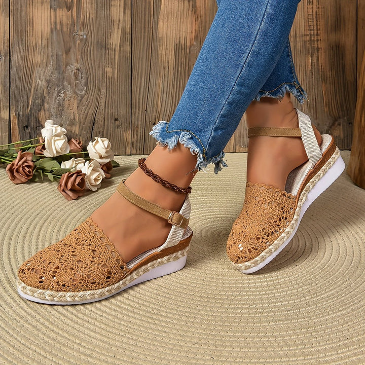 Damen Bequeme Sandalen Häkeloptik Keilabsatz Knöchelriemen