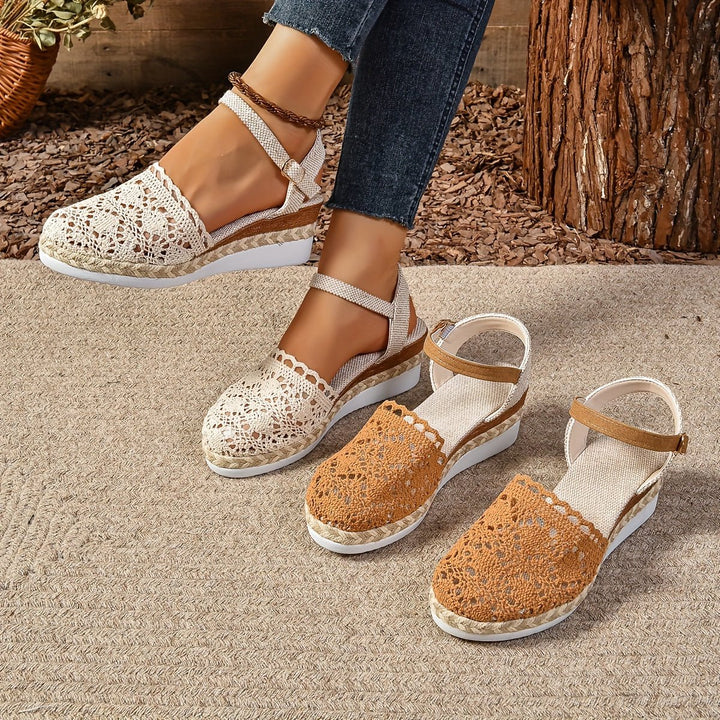 Damen Bequeme Sandalen Häkeloptik Keilabsatz Knöchelriemen