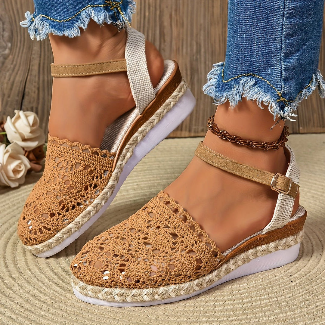 Damen Bequeme Sandalen Häkeloptik Keilabsatz Knöchelriemen - Dark brown