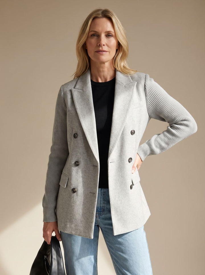 Damen Blazer mit Strickärmeln doppelreihiger Knopfleiste tailliertem Schnitt - Grau
