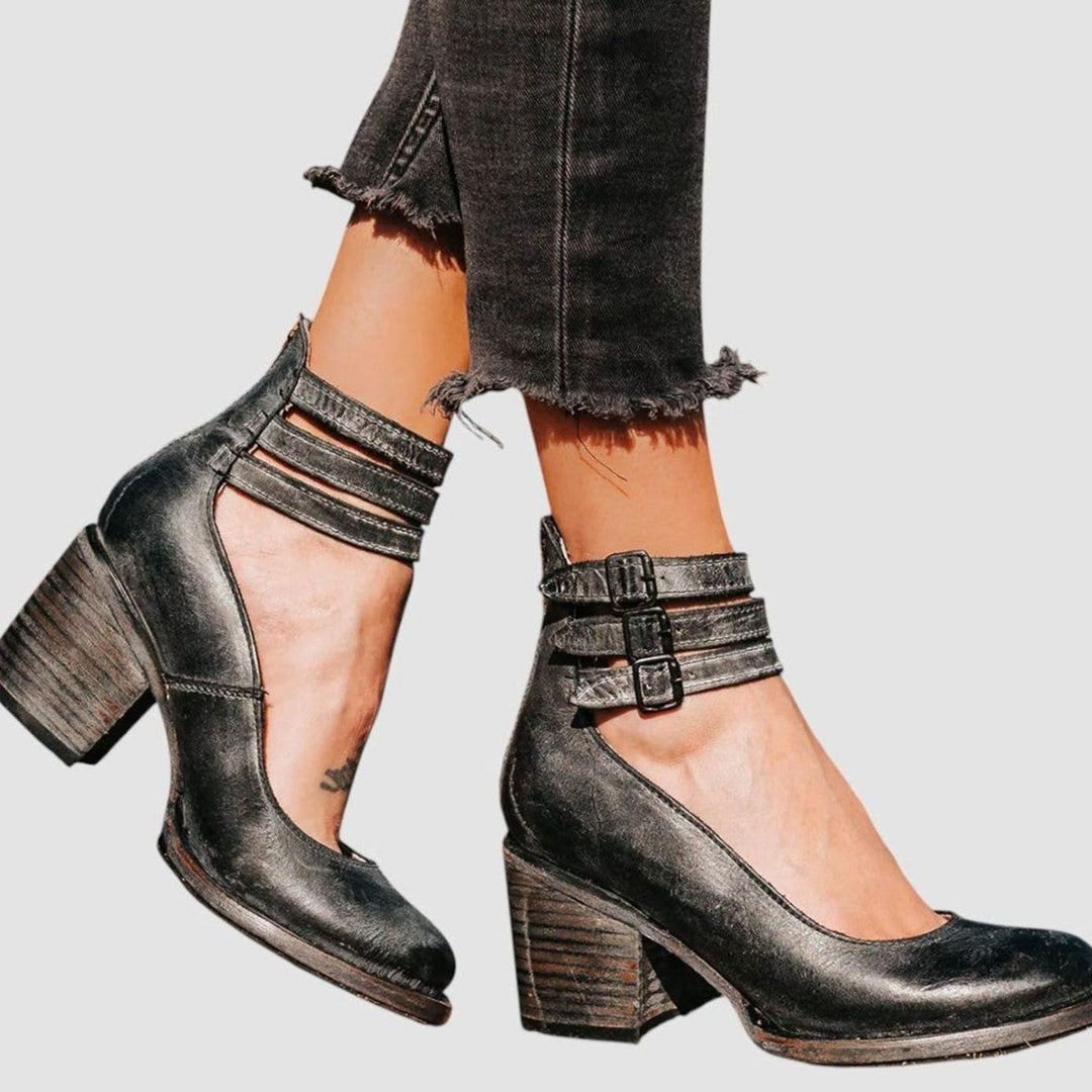 Damen Blockabsatz-Pumps mit Doppeltem Knöchelriemen Cut-Out - Schwarz