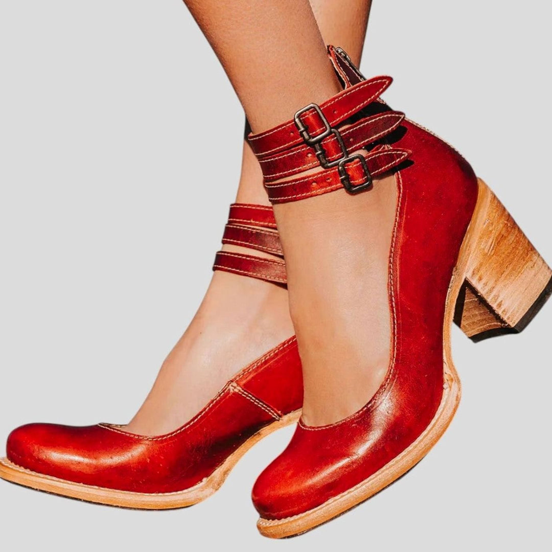 Damen Blockabsatz-Pumps mit Doppeltem Knöchelriemen Cut-Out - Rot