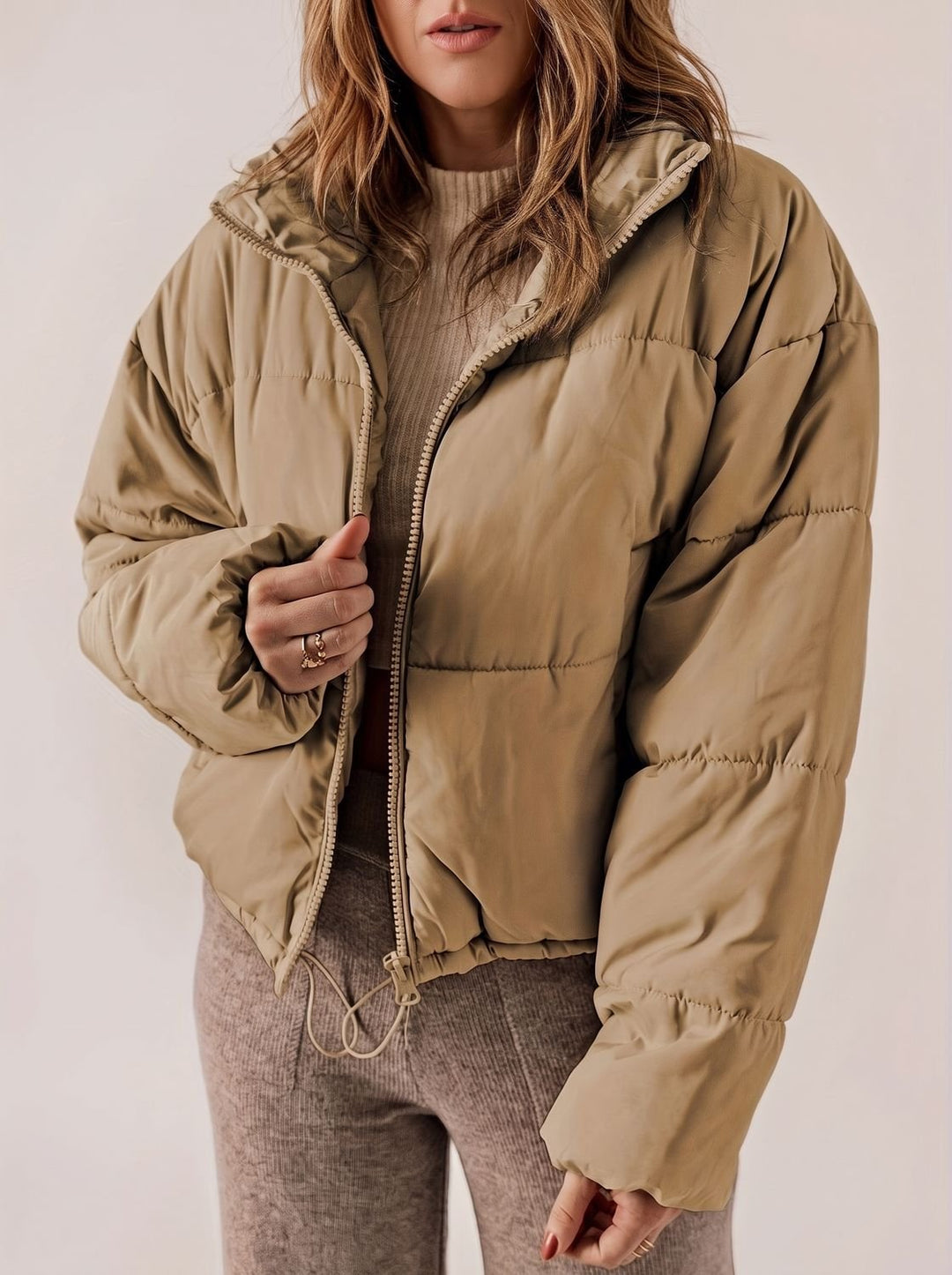 Damen Cropped Oversized Daunenjacke mit Reißverschluss - Aprikose