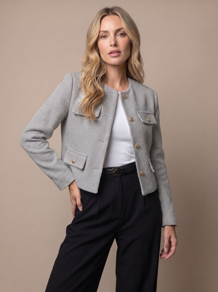 Damen Cropped Tweed Blazer mit Goldknöpfen und Pattentaschen, Light Blue - Grau