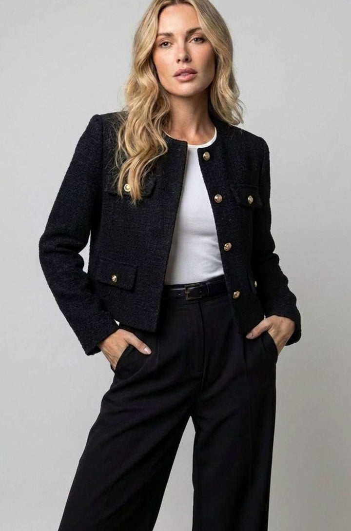 Damen Cropped Tweed Blazer mit Goldknöpfen und Pattentaschen - Schwarz