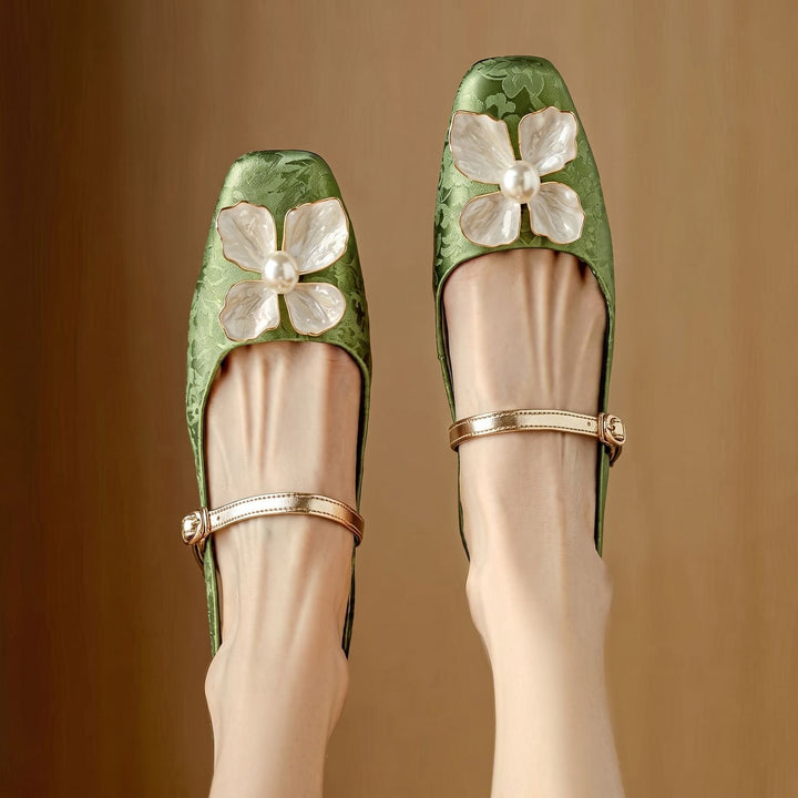Damen Elegante Mary-Jane-Pumps mit Blütendetail und Blockabsatz