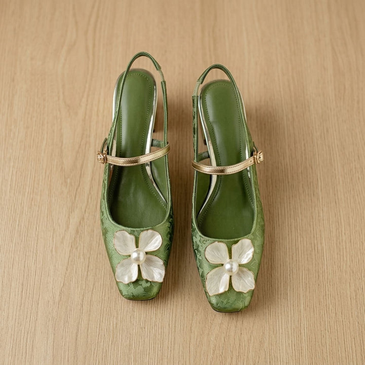 Damen Elegante Mary-Jane-Pumps mit Blütendetail und Blockabsatz