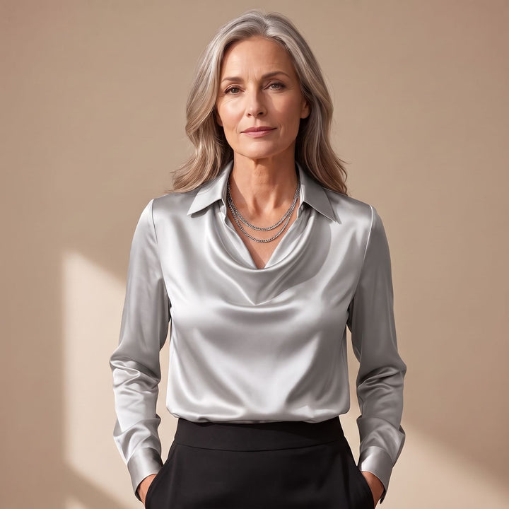 Damen Elegante Satin-Bluse mit Wasserfallausschnitt und Hemdkragen - Silber