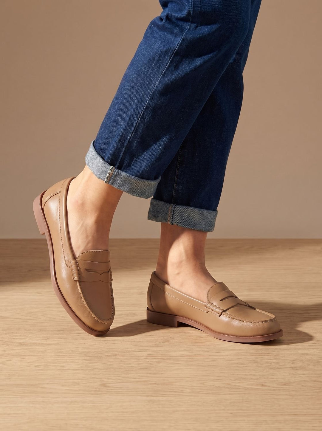 Damen Klassische Leder Penny Loafer mit Mokassin-Steppnaht - Khaki