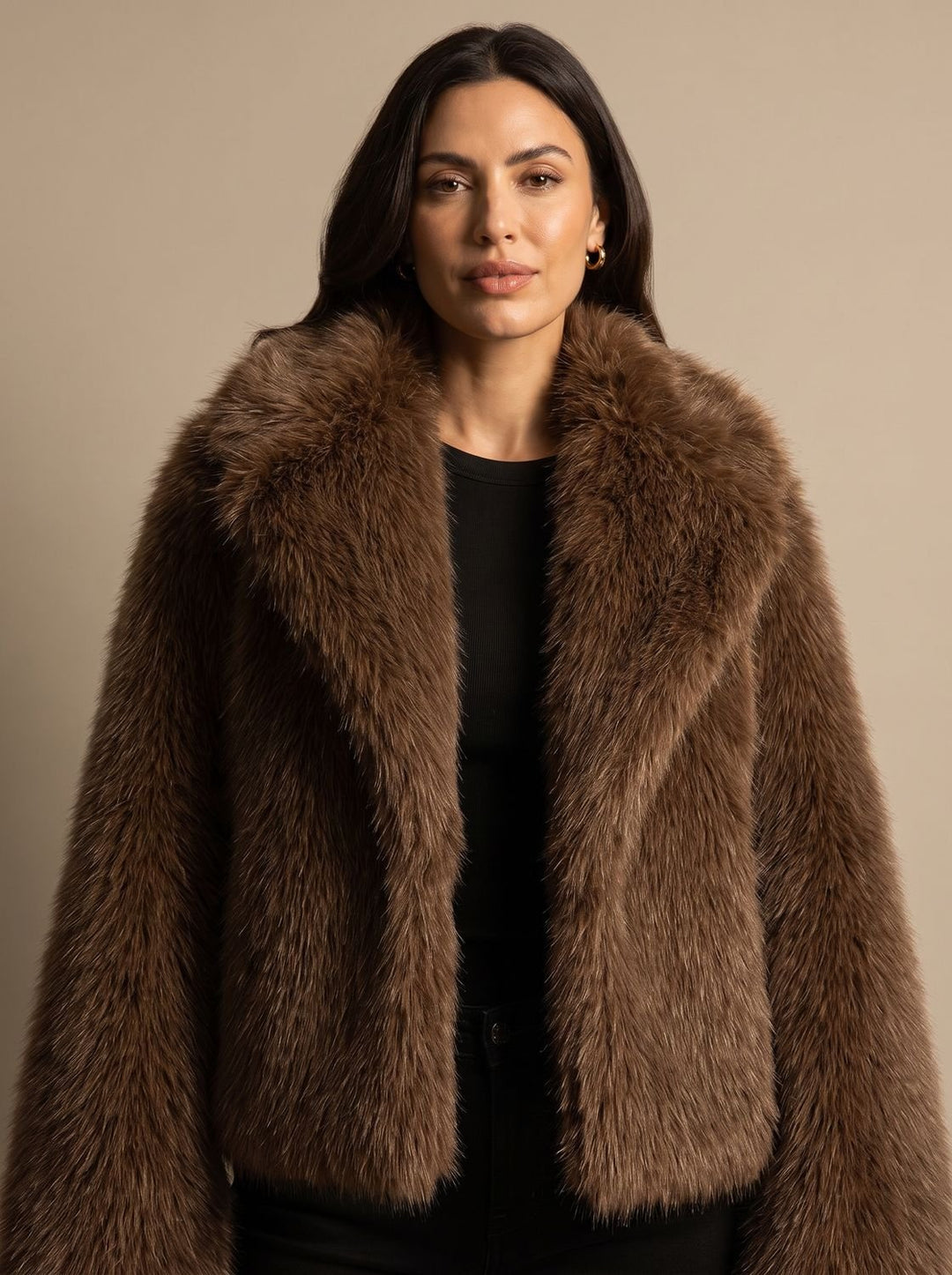 Damen Kunstfell Kurzjacke mit Oversized Kragen - Braun