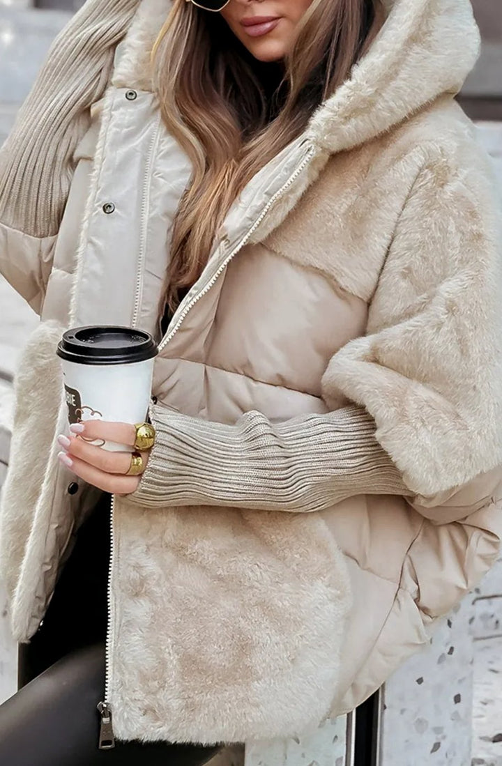 Damen Kurze Steppjacke mit Kunstfell-Kapuze Rippstrick-Bündchen - Beige