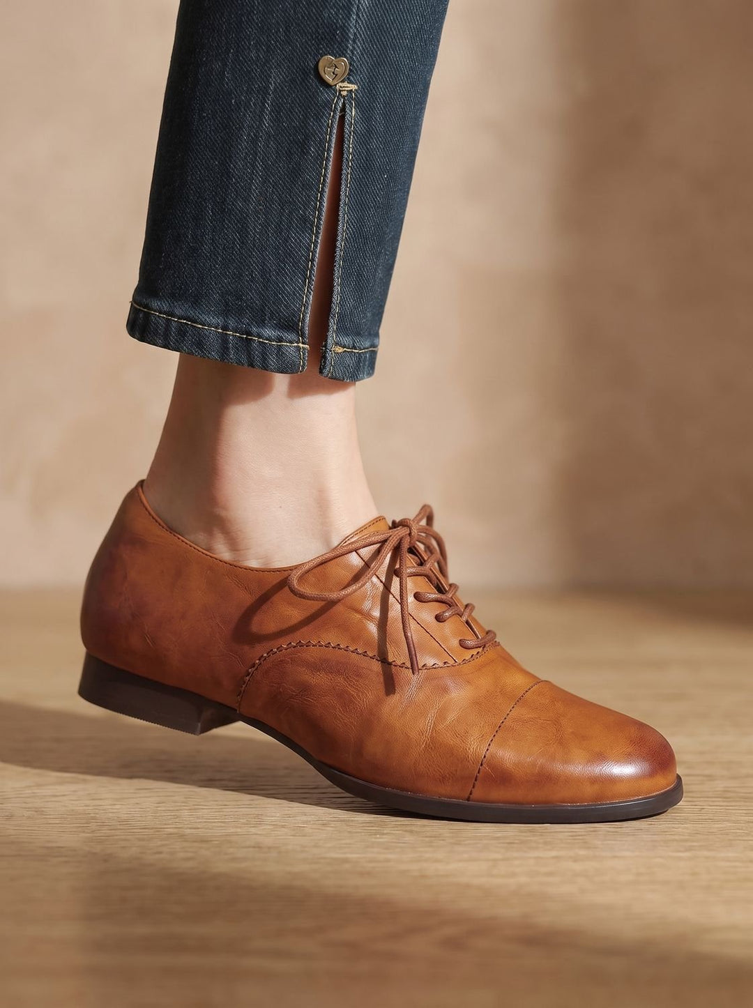 Damen Leder Oxford Schuhe mit Schnürung und Cap-Toe Flach - Karamellbraun