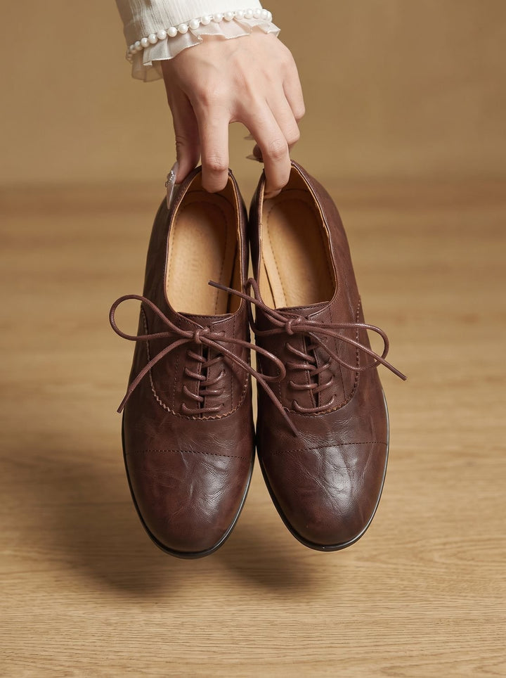 Damen Leder Oxford Schuhe mit Schnürung und Cap-Toe Flach