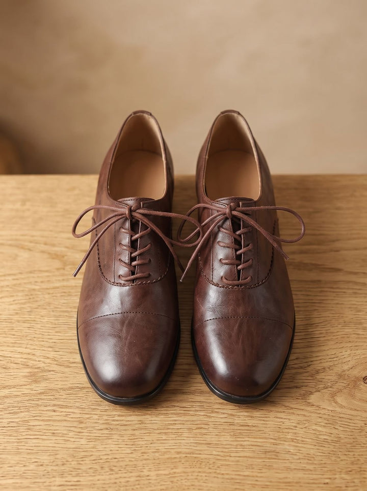 Damen Leder Oxford Schuhe mit Schnürung und Cap-Toe Flach