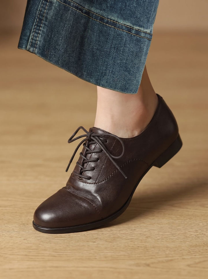 Damen Leder Oxford Schuhe mit Schnürung und Cap-Toe Flach - Schwarz