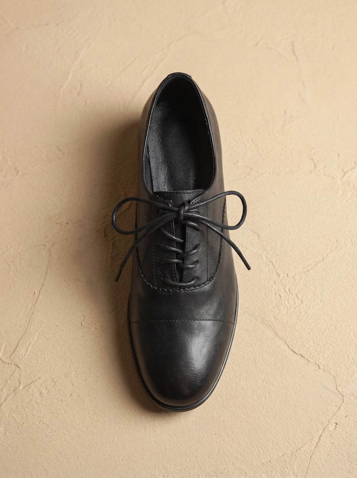 Damen Leder Oxford Schuhe mit Schnürung und Cap-Toe Flach