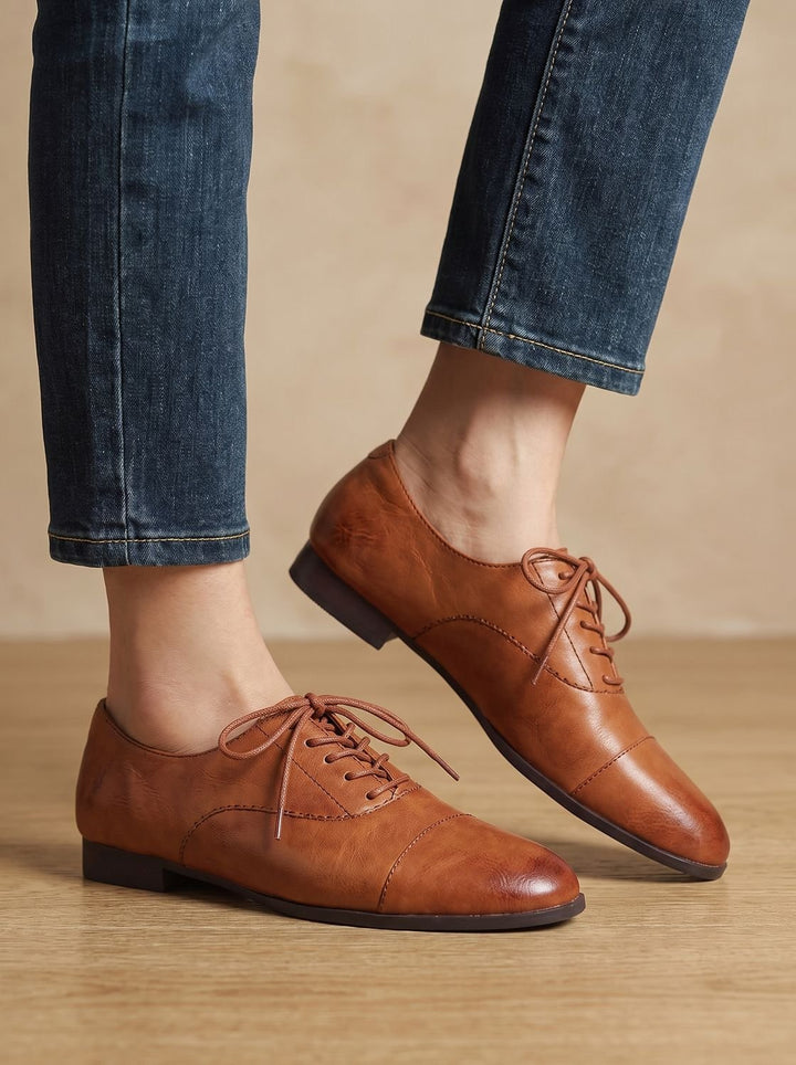 Damen Leder Oxford Schuhe mit Schnürung und Cap-Toe Flach