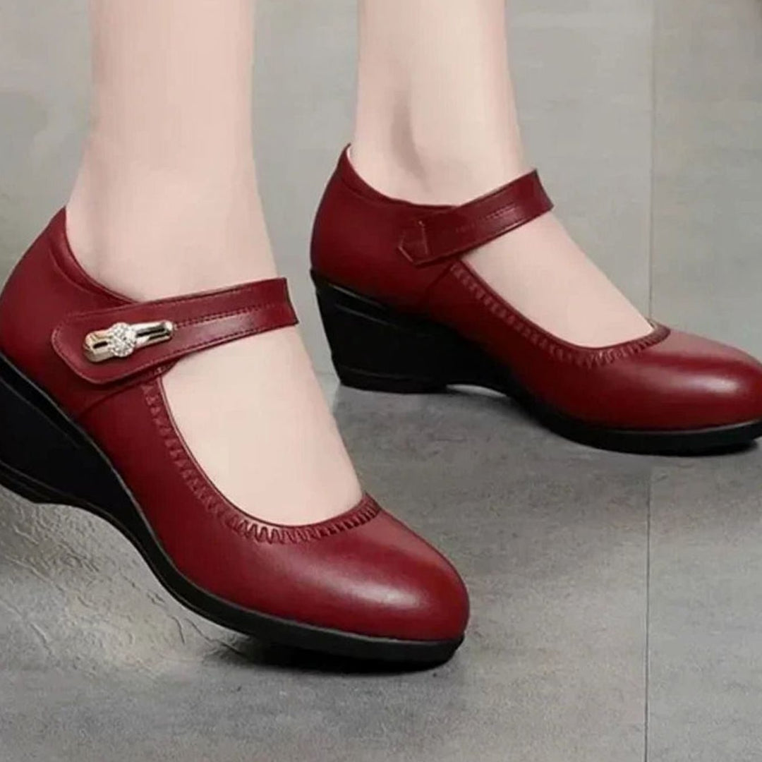 Damen Mary-Jane Keilabsatz-Pumps mit Klettverschluss