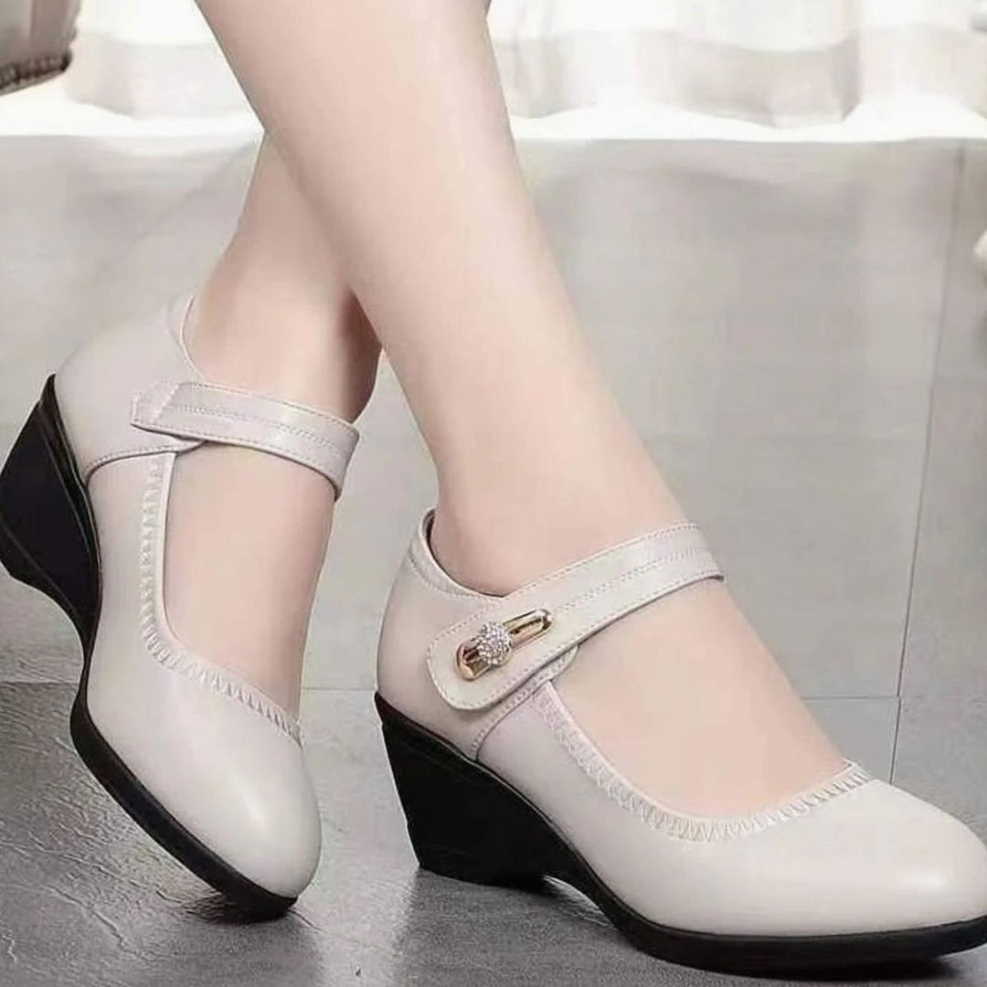 Damen Mary-Jane Keilabsatz-Pumps mit Klettverschluss