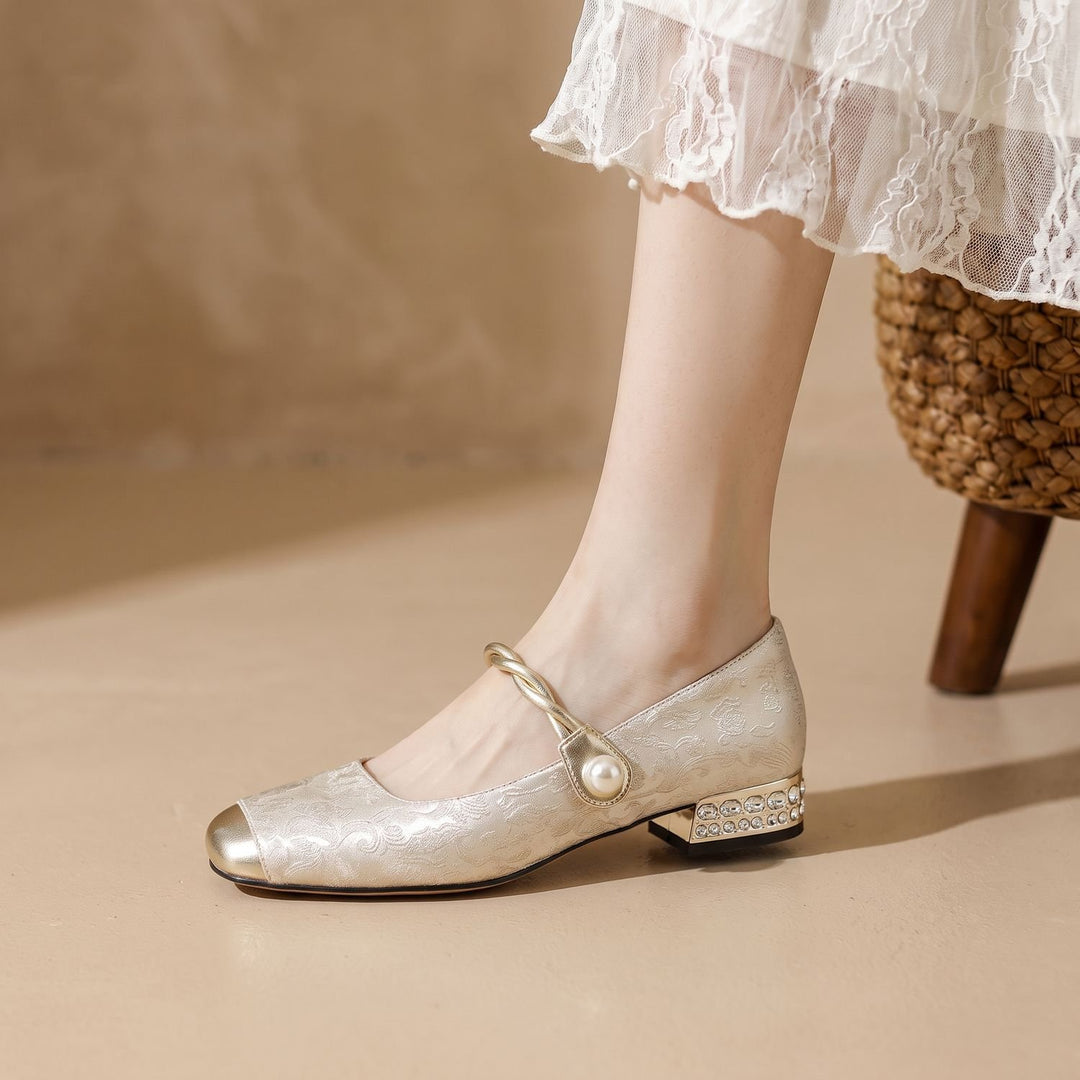 Damen Mary Jane Schuhe mit Perlenriemen und Blockabsatz