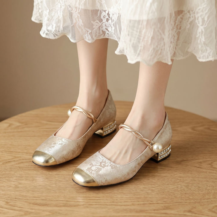Damen Mary Jane Schuhe mit Perlenriemen und Blockabsatz