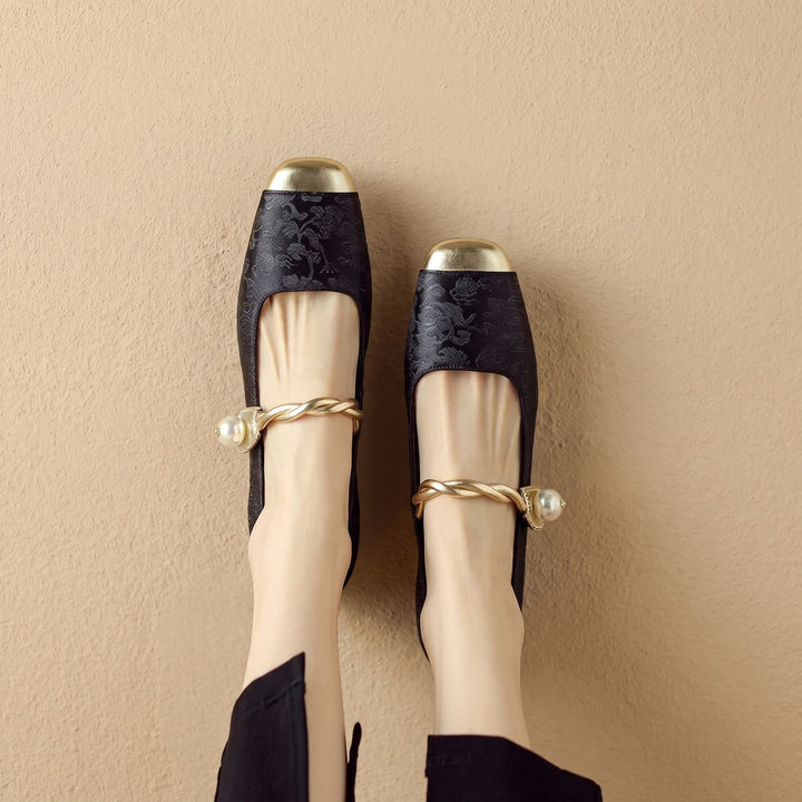 Damen Mary Jane Schuhe mit Perlenriemen und Blockabsatz