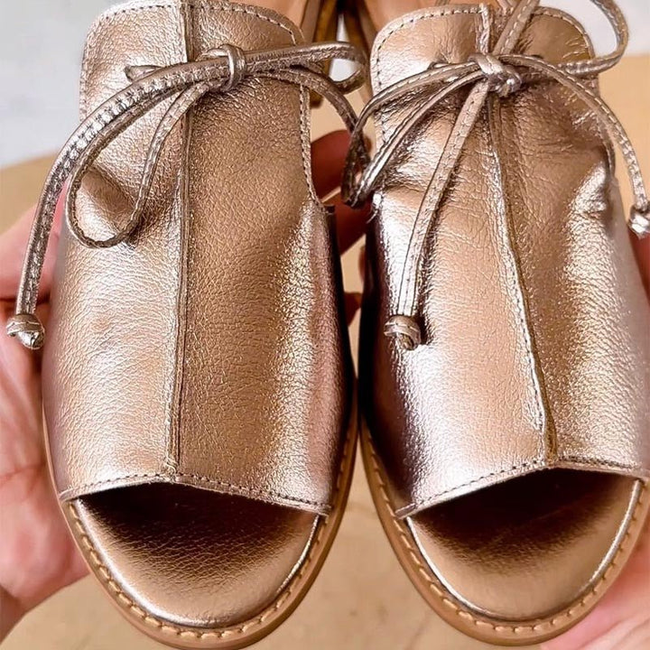 Damen Metallic Peeptoe Sandalen Schleifenriemen Flach