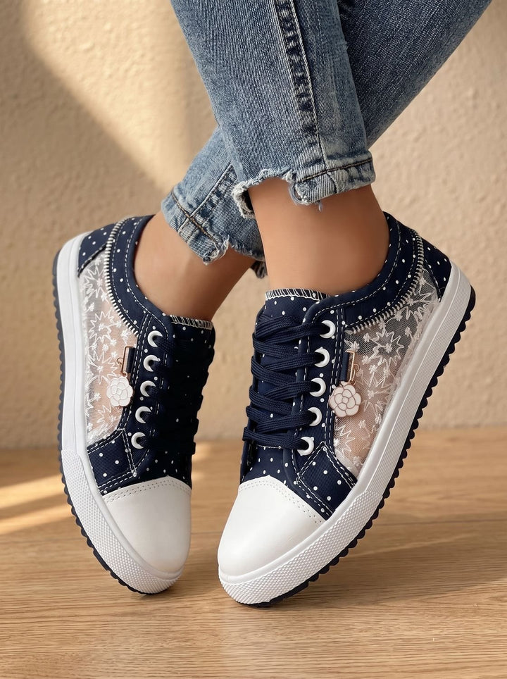 Damen Orthopädische Sneaker mit Spitzenbesatz Blumendetail Schnürschuh