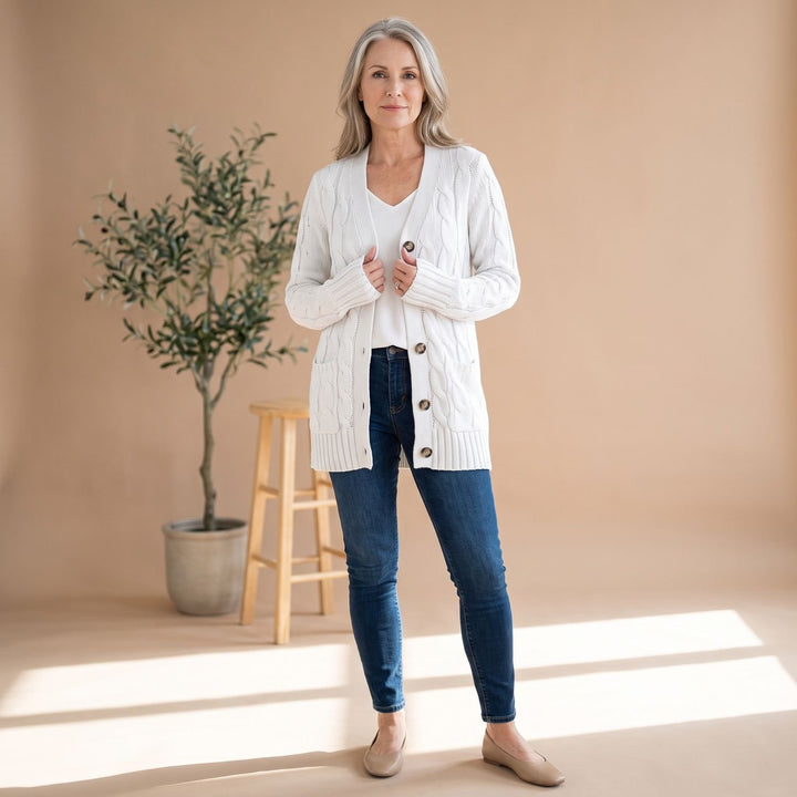 Damen Oversized Cable-Knit Strickjacke mit Knopfleiste und Taschen - Weiß