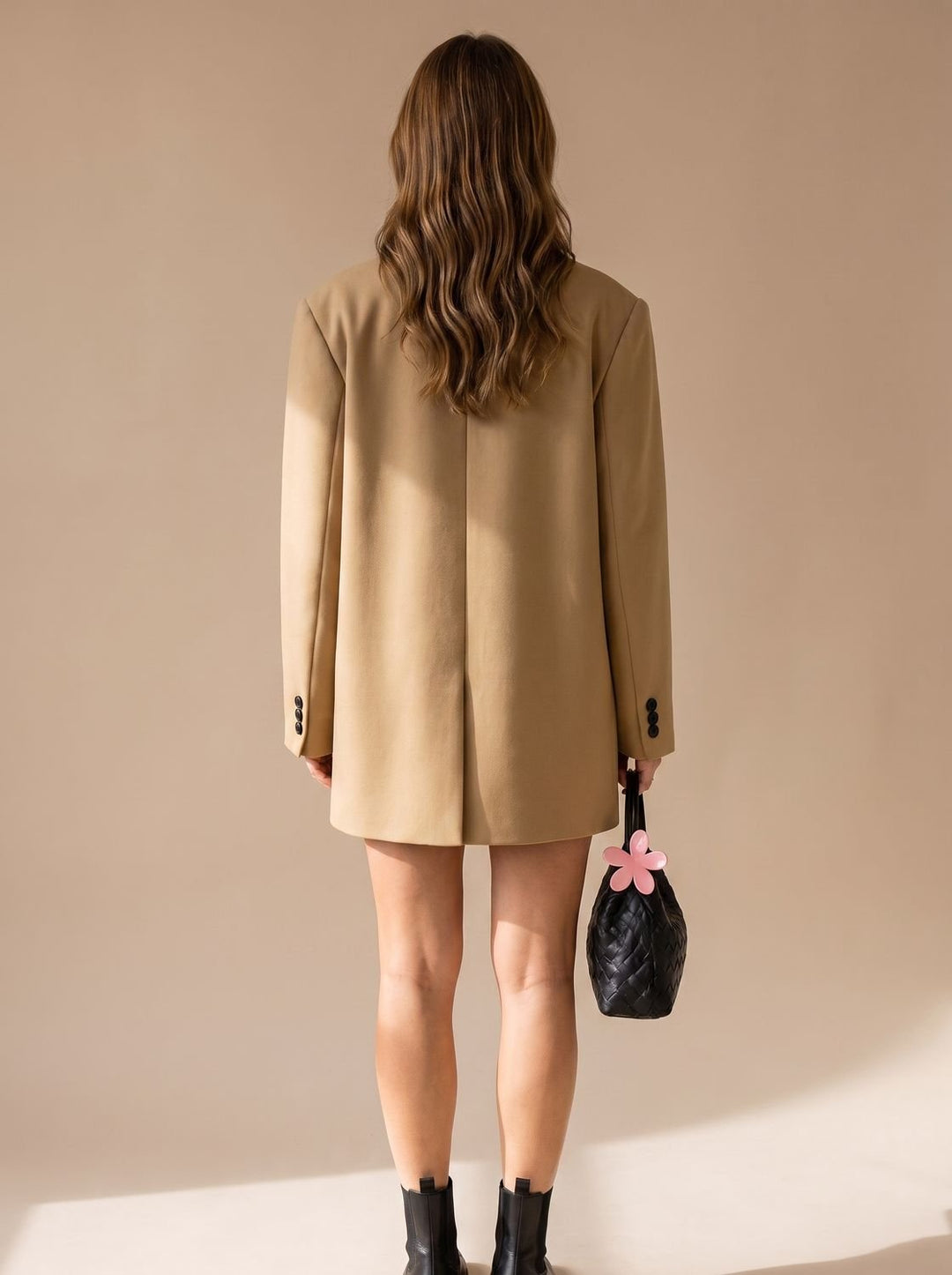 Damen Oversized Longblazer mit Reverskragen und Knopfdetails