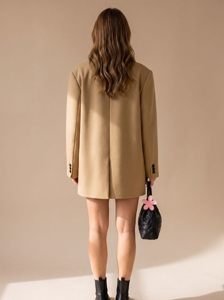 Damen Oversized Longblazer mit Reverskragen und Knopfdetails