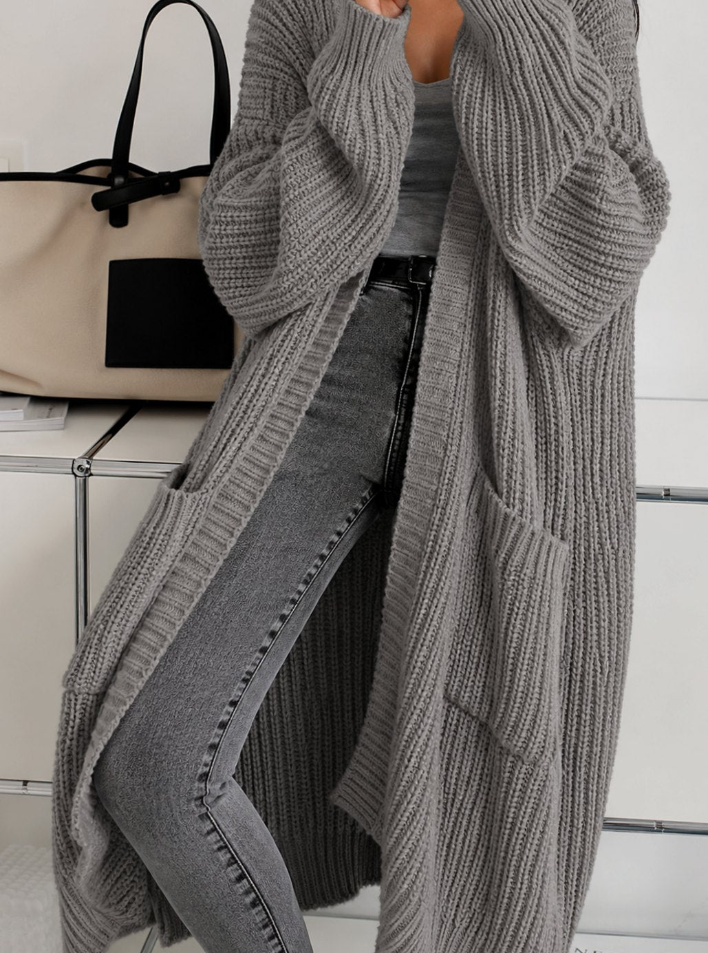 Damen Oversized Strickjacke lang mit Taschen - Grau