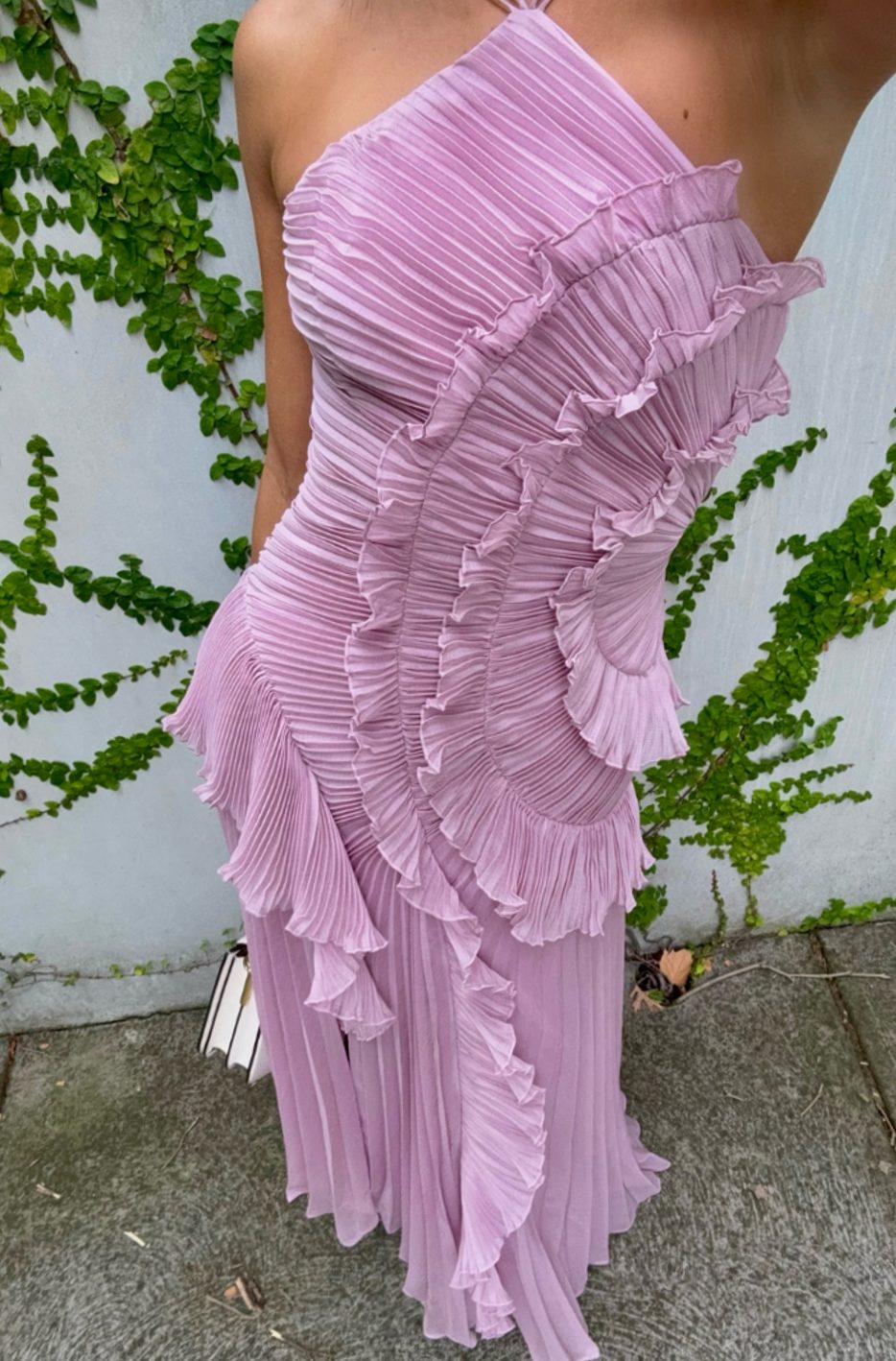 Damen Plissee Maxikleid mit Rüschen Neckholder Maxi