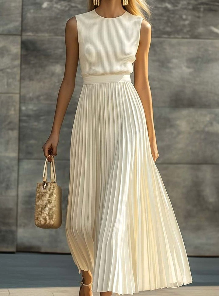 Damen Ärmelloses Maxi-Kleid mit Rippstrick-Oberteil und Plisseerock - Creme