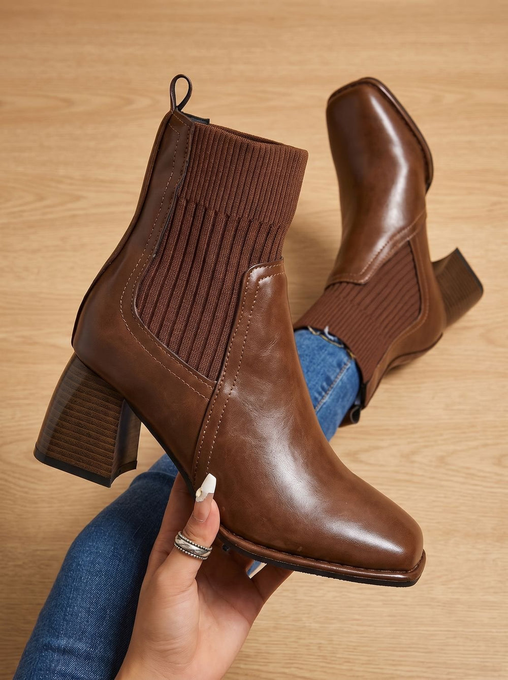 Damen Schlupf-Stiefeletten mit Blockabsatz und Strickschaft, Brown