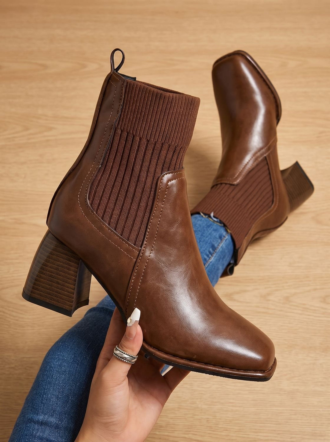 Damen Schlupf-Stiefeletten mit Blockabsatz und Strickschaft, Brown