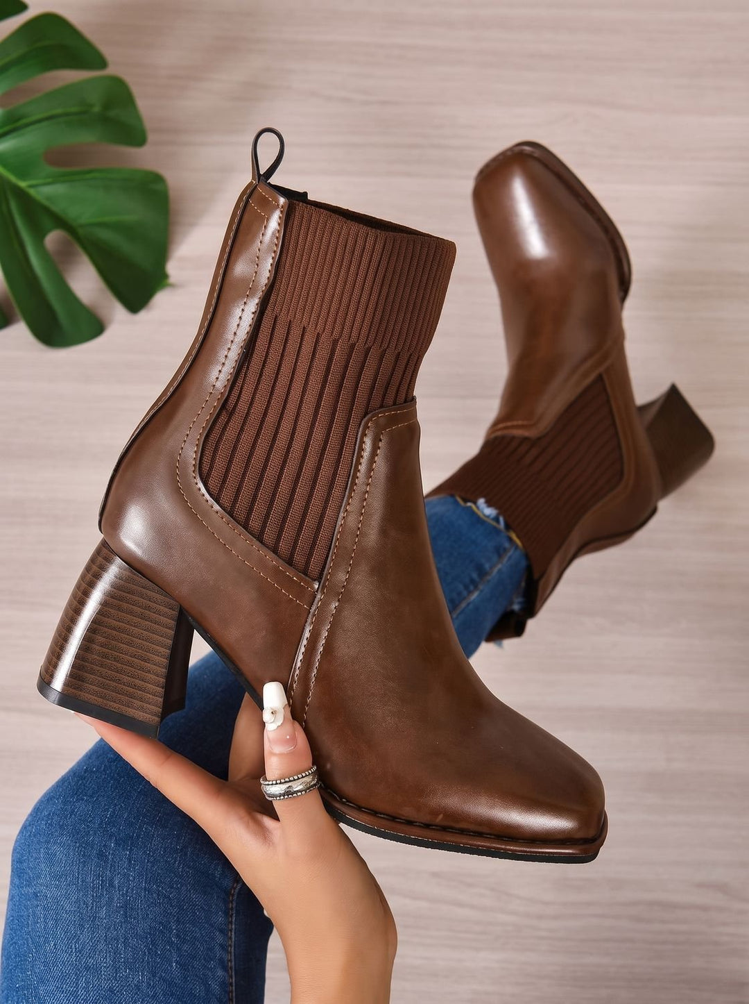 Damen Schlupf-Stiefeletten mit Blockabsatz und Strickschaft, Brown - Braun