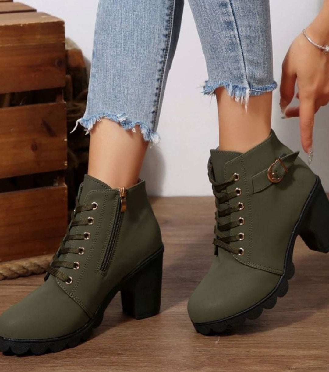 Damen Schnür-Stiefeletten mit Blockabsatz und Schnalle