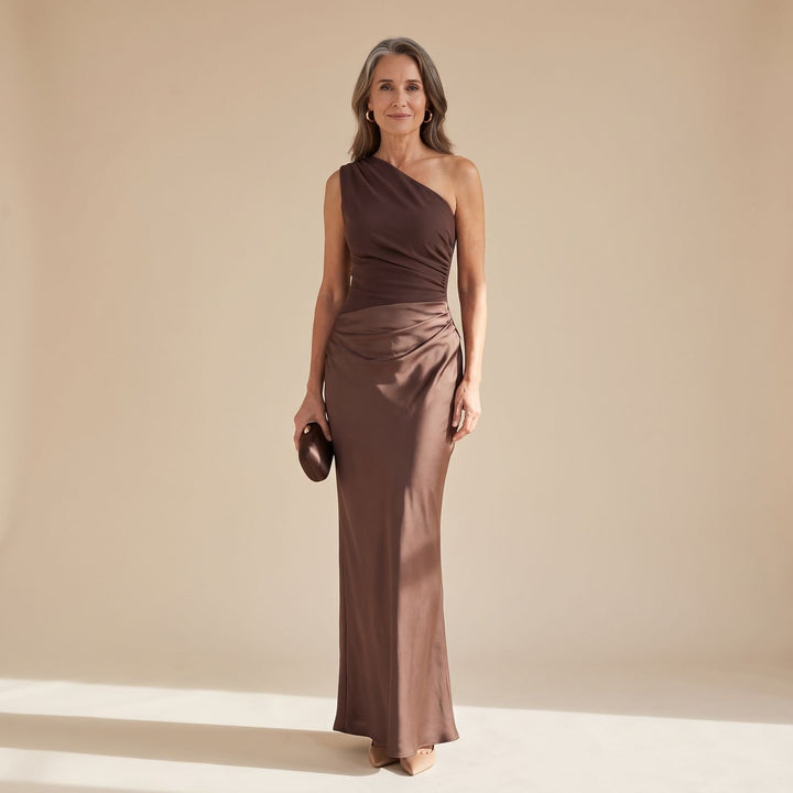 Damen Schulterfreies Satin Maxi Abendkleid Asymmetrischer Ausschnitt - Braun