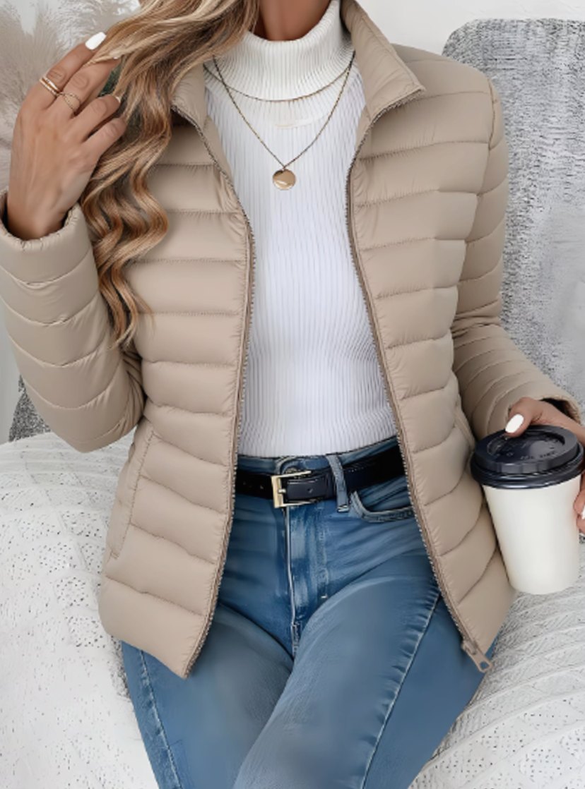 Damen Slim-Fit Steppjacke mit Stehkragen Leichte Winterjacke - Beige