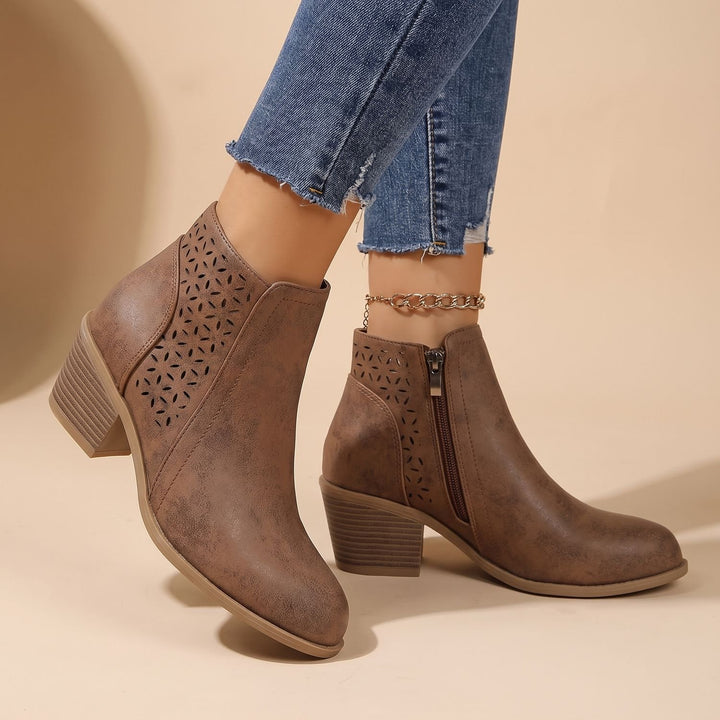 Damen Stiefeletten mit Seitlichem Reißverschluss Blockabsatz Ausgestanzt - Braun